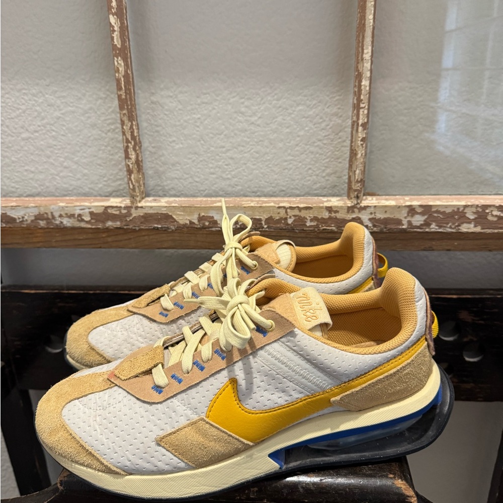 NIKE AIR MAX PRE-DAY LX DO2381-737 TWINE YELLOW